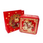 Hộp Thiếc Vuông Họa Tiết (Kèm Túi Giấy)