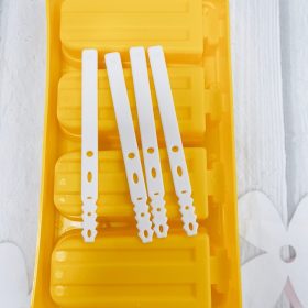 Khuôn Kem Nhựa Màu Vàng MS04 210584