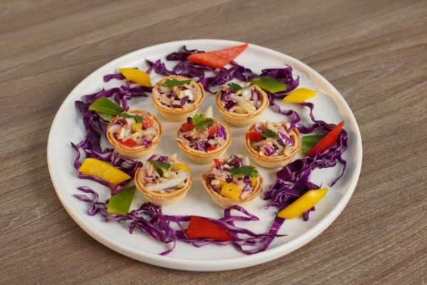 Cách làm bánh Tuna Salad Tart thơm ngon