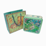 Hộp Thiếc Vuông Họa Tiết (Kèm Túi Giấy)