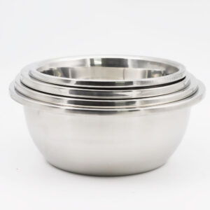 Dụng Cụ Làm Bánh Cơ Bản: Người Mới Bắt Đầu Nên Chuẩn Bị Gì? 3 Au inox anh 2 Dụng Cụ Làm Bánh Cơ Bản: Người Mới Bắt Đầu Nên Chuẩn Bị Gì?